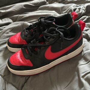 Nike Sneakers 5.5Y